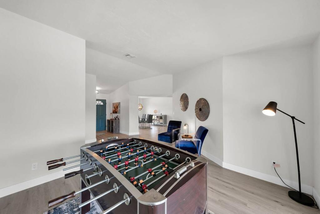 Luxury Waterfront Haven In Cape Coral - Dog-Friendly Escape With Private Pool Villa Exterior photo
